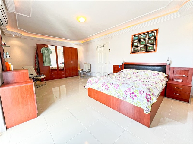 Geräumige Wohnung mit einer bequemen Lage in der Nähe von Oba