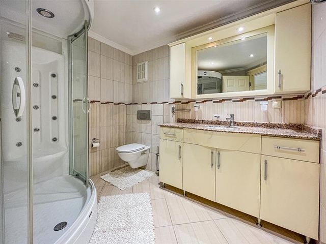 Linear Wohnung 3+1 für eine große Familie