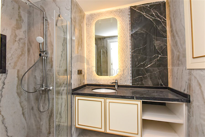 2+1 Wohnung im Zentrum von Alanya in einem Komplex vom Top-Entwickler