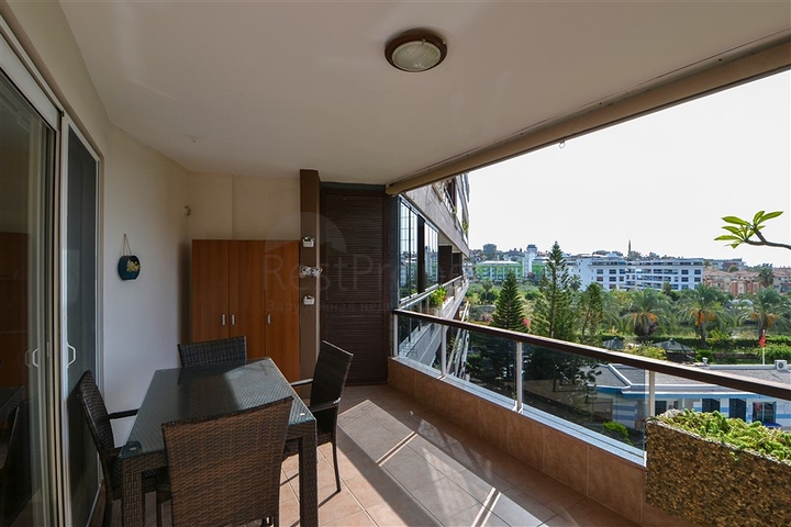 2+1 Wohnung am Ufer des Flusses Dimchai