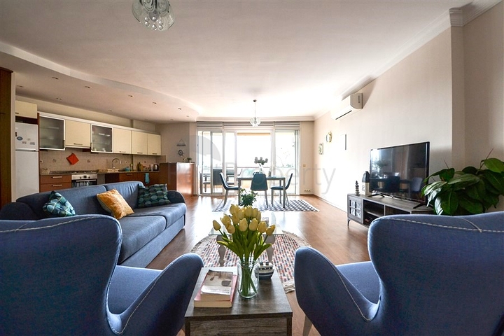 2+1 Wohnung am Ufer des Flusses Dimchai