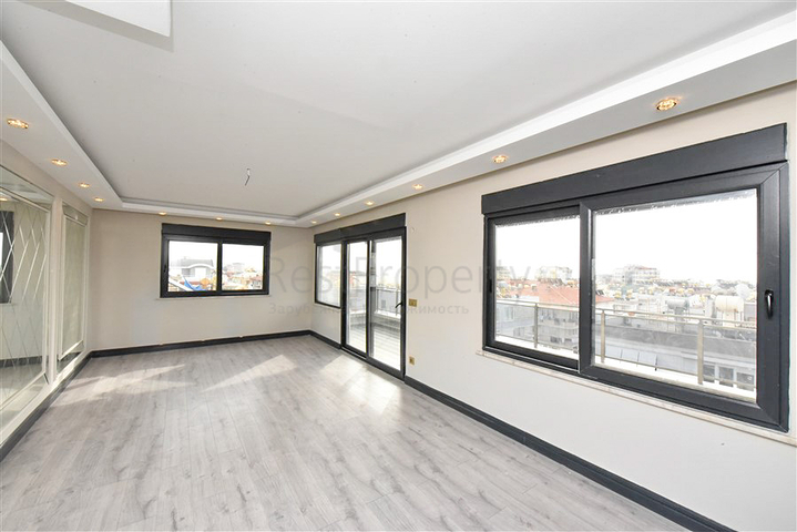 3+1 Wohnung mit separater Küche im Zentrum von Alanya