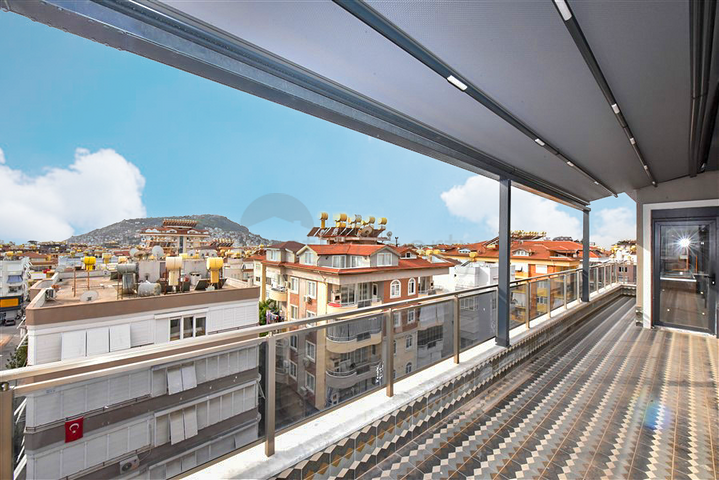 3+1 Wohnung mit separater Küche im Zentrum von Alanya