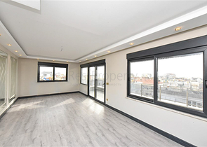 3+1 Wohnung mit separater Küche im Zentrum von Alanya