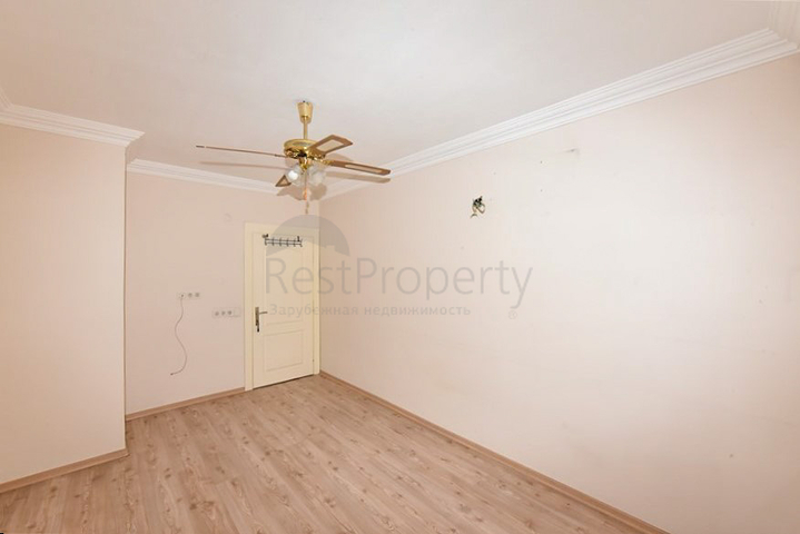 Große 3+1 Wohnung im Zentrum von Alanya 