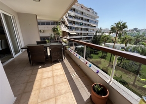 Wohnung mit 2+1 Grundriss in einem Komplex mit Familienkonzept im Stadtteil Tosmur.