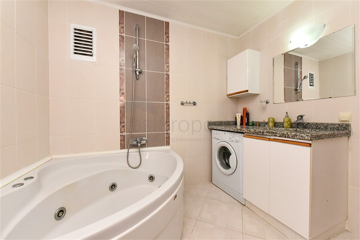 Große 2+1 Wohnung im Stadtteil Mahmutlar 