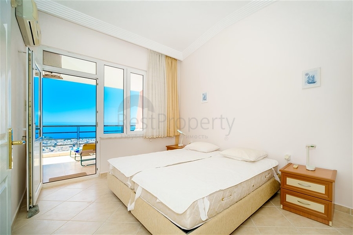 2+1 Penthouse mit Meerblick