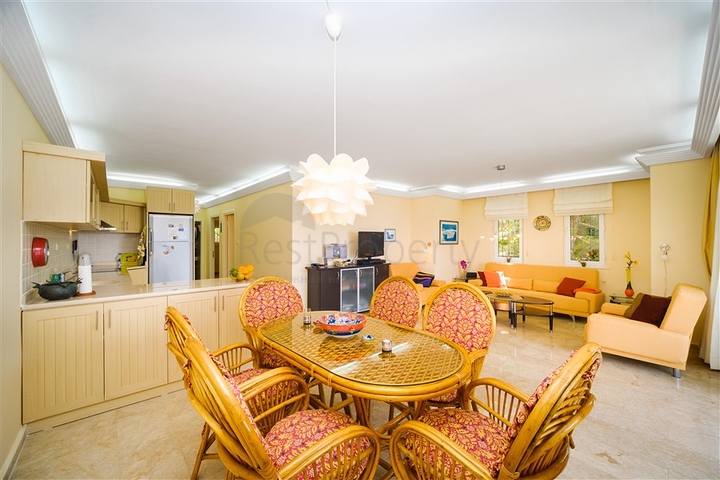 Wohnung mit 2+1 Grundriss mit den besten Aussichten in Alanya.