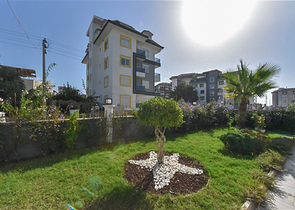 1+1 Wohnung in einem gemütlichen Komplex im Stadtteil Avsallar