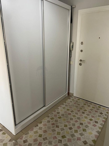 Wohnung zum Verkauf im Finanzzentrum von Ataşehir 2+1