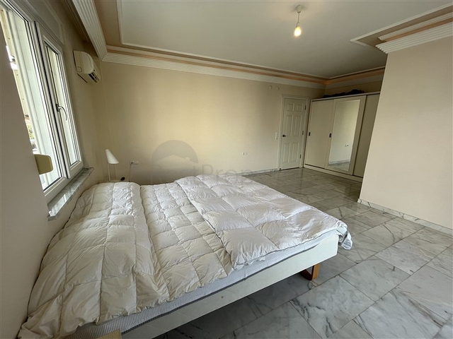 Wohnung 3+1 in der Gegend von Tosmur, 50m vom Meer entfernt.