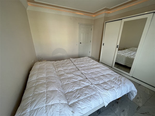 Wohnung 3+1 in der Gegend von Tosmur, 50m vom Meer entfernt.