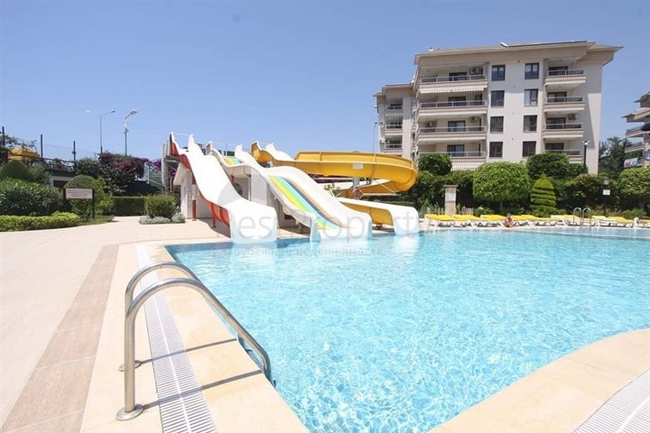 Wohnung 3+1 in der Gegend von Tosmur, 50m vom Meer entfernt.