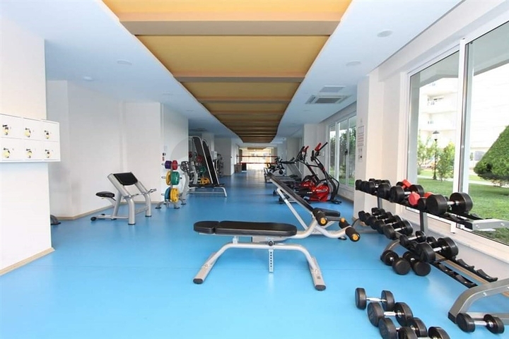 Wohnung 3+1 in der Gegend von Tosmur, 50m vom Meer entfernt.