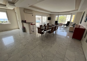 Wohnung 3+1 in der Gegend von Tosmur, 50m vom Meer entfernt.