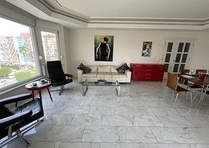 Wohnung 3+1 in der Gegend von Tosmur, 50m vom Meer entfernt.