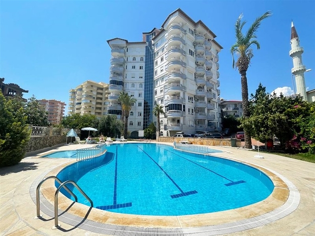 2+1 Wohnung mit Panoramablick auf die Berge im Stadtteil Tosmur