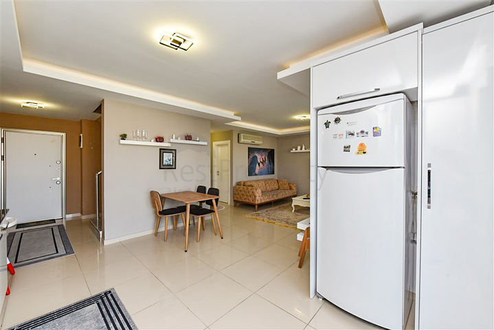 Möbliertes 2+1 Penthouse nur 200 m vom Meer entfernt