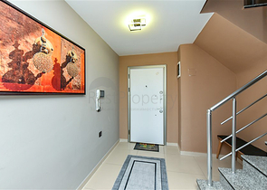 Möbliertes 2+1 Penthouse nur 200 m vom Meer entfernt