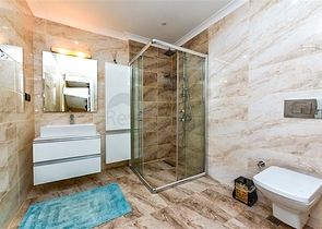 Möbliertes 2+1 Penthouse nur 200 m vom Meer entfernt