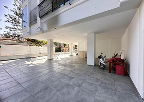 Zweizimmerwohnung mit Zugang zum Garten im Zentrum von Alanya