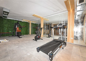 Zweizimmerwohnung mit Zugang zum Garten im Zentrum von Alanya