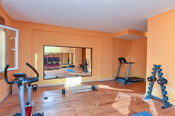 2+1 Wohnung für eine große Familie im Stadtteil Tosmur 