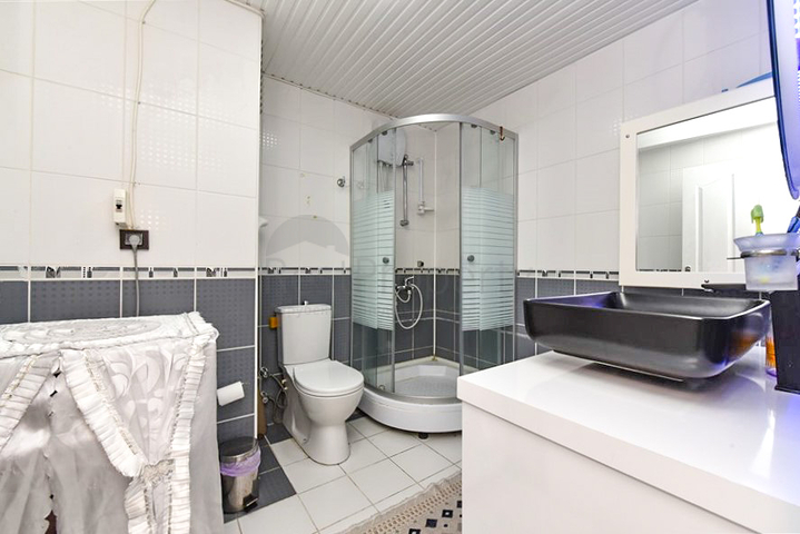 2+1 Wohnung für eine große Familie im Stadtteil Tosmur 