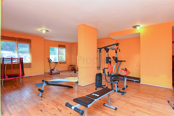 2+1 Wohnung für eine große Familie im Stadtteil Tosmur 