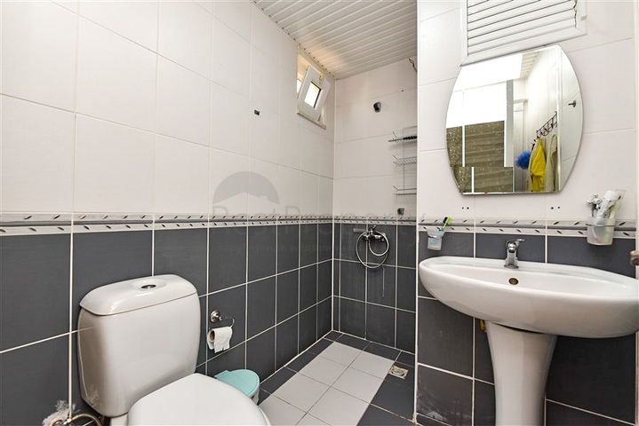 2+1 Wohnung für eine große Familie im Stadtteil Tosmur 