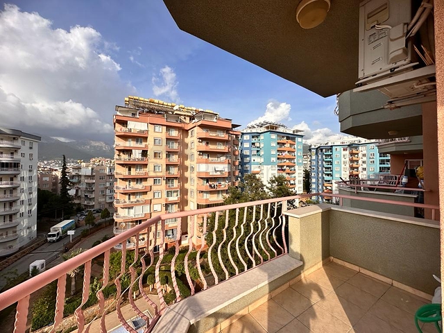 2+1 Wohnung für eine große Familie im Stadtteil Tosmur 