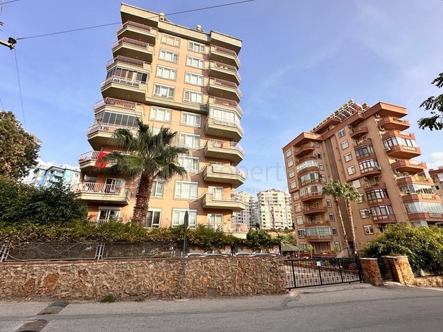 2+1 Wohnung für eine große Familie im Stadtteil Tosmur 