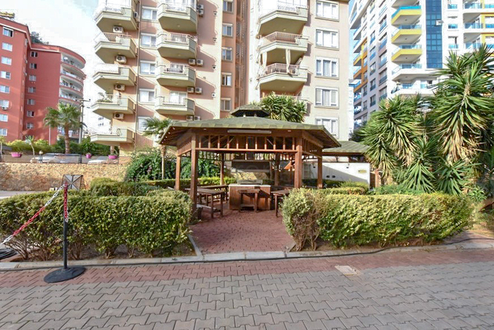 2+1 Wohnung für eine große Familie im Stadtteil Tosmur 