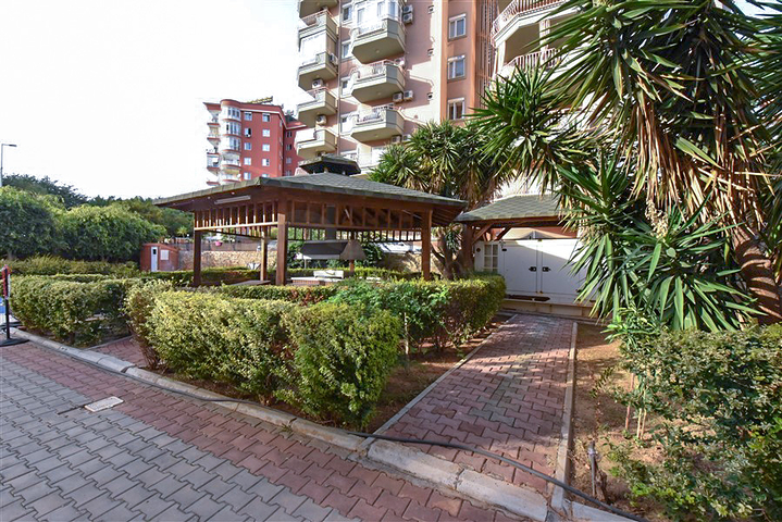 2+1 Wohnung für eine große Familie im Stadtteil Tosmur 