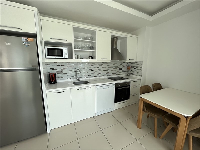 Geräumige Wohnung mit 2+1 Grundriss in Gehweite zum Meer