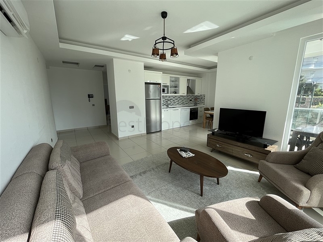 Geräumige Wohnung mit 2+1 Grundriss in Gehweite zum Meer