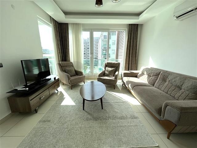 Geräumige Wohnung mit 2+1 Grundriss in Gehweite zum Meer