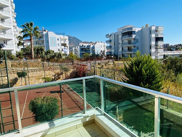 Geräumige Wohnung mit 2+1 Grundriss in Gehweite zum Meer