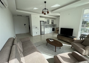 Geräumige Wohnung mit 2+1 Grundriss in Gehweite zum Meer