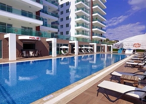 Geräumige Wohnung mit 2+1 Grundriss in Gehweite zum Meer