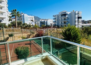 Geräumige Wohnung mit 2+1 Grundriss in Gehweite zum Meer