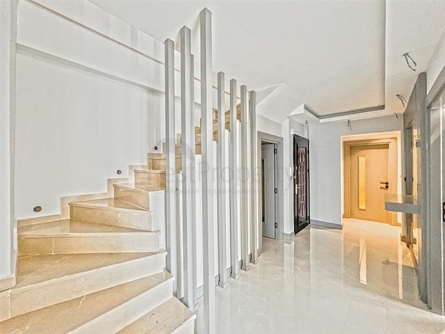 Große Wohnung mit herrlichem Blick auf das Mittelmeer