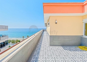 Große Wohnung mit herrlichem Blick auf das Mittelmeer