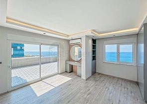 Große Wohnung mit herrlichem Blick auf das Mittelmeer