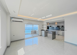 Große Wohnung mit herrlichem Blick auf das Mittelmeer