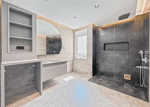 Große Wohnung mit herrlichem Blick auf das Mittelmeer