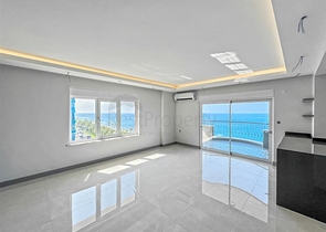 Große Wohnung mit herrlichem Blick auf das Mittelmeer