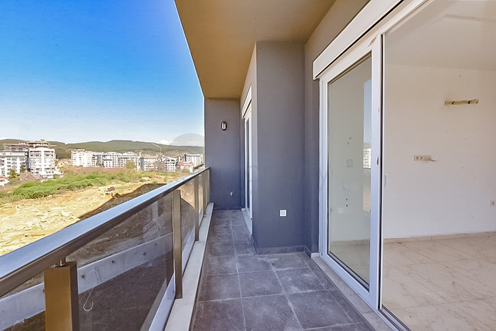 1+1 Wohnung in einem neuen Komplex im Stadtteil Avsallar