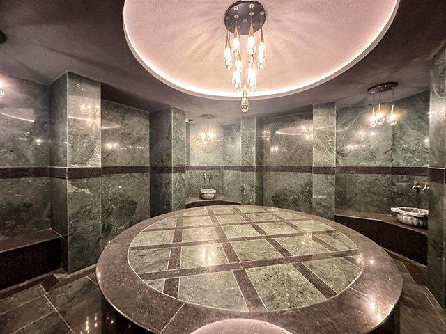 Geräumiges 4+1 Penthouse in der Nähe von Oba